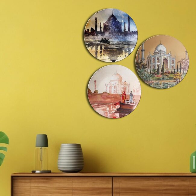 Plates Depicting the Taj Mahal Decorative Ceramic Wall Plates Set of 3. - Image 6