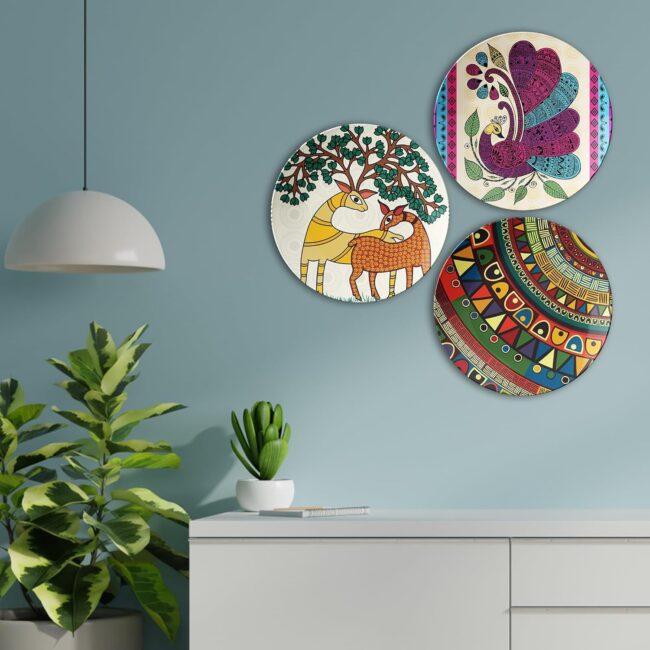 Indian Art Fiesta Decorative Ceramic Wall Plates Set of 3. - Image 2