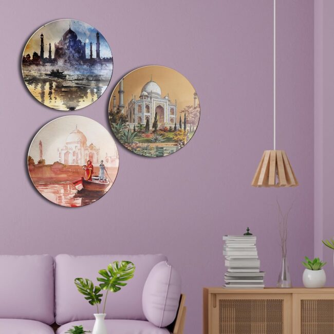 Plates Depicting the Taj Mahal Decorative Ceramic Wall Plates Set of 3. - Image 4