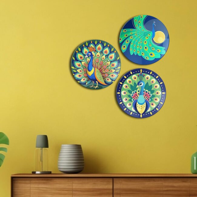 Ceramics with a Peacock Motif Decorative Ceramic Wall Plates Set of 3. - Image 5